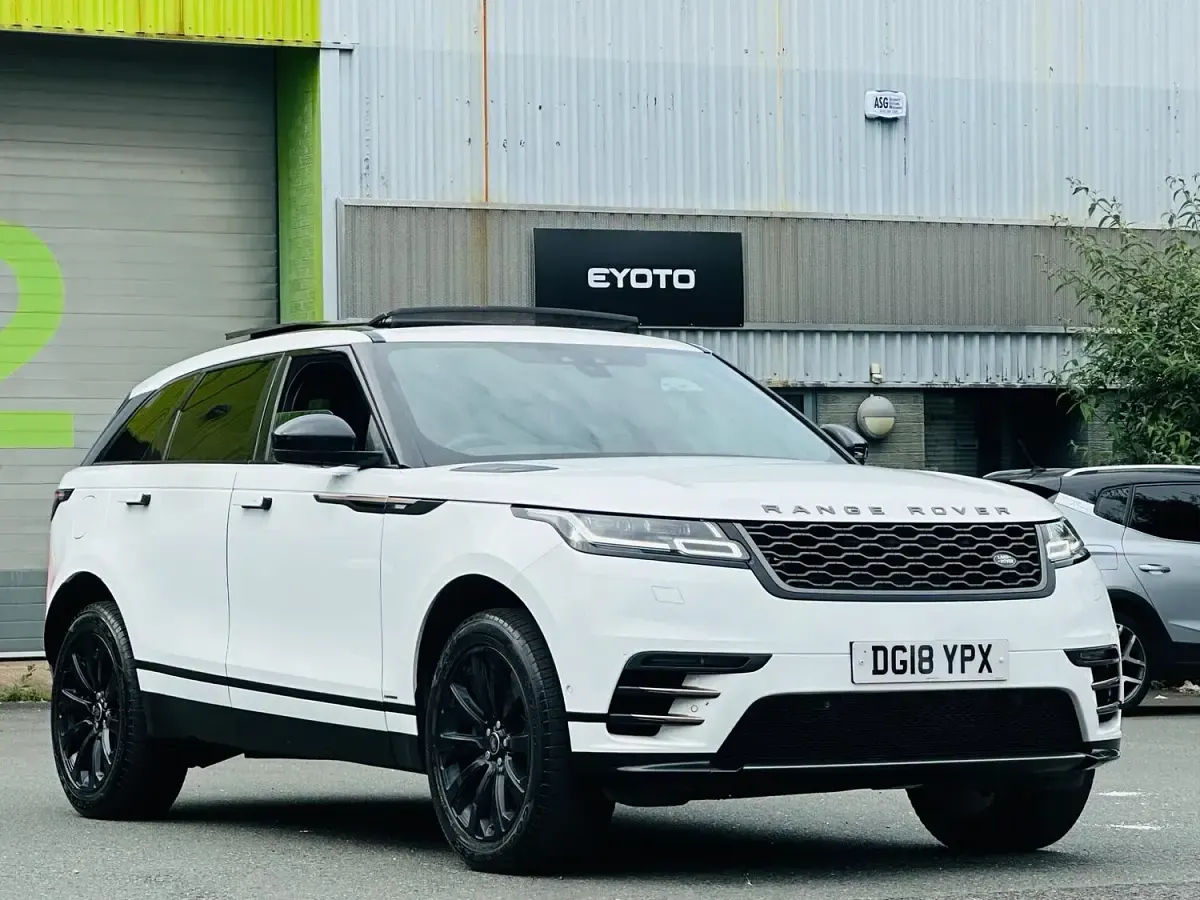 Used Land Rover Range Rover Velar SE Dynamic 236 HP (173 kW) 2018 White SUV