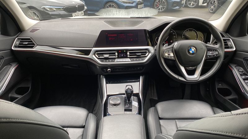 Used BMW 320 Sport Line 187 HP (137 kW) 2019 White Sedan