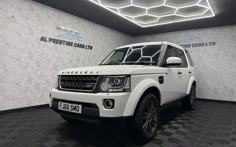 Used Land Rover Discovery 4 Graphite 256 HP (188 kW) 2016 SUV