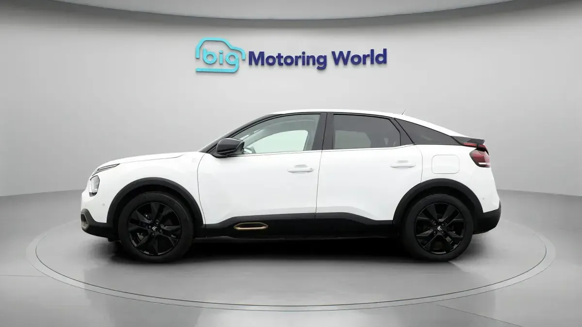 Used Citroën e-C4 100 kW (136 HP) 2023 White Hatchback