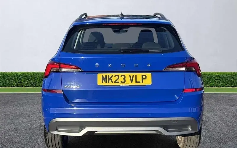Used Skoda Kamiq SE 95 HP (69 kW) 2023 Blue SUV