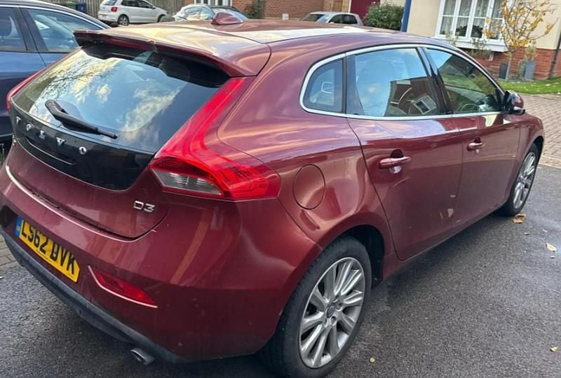 Red Used 2013 Volvo V40 Performance Hatchback | £10,299 (Fair price) - Image 1/1