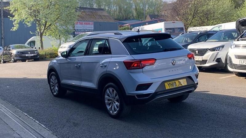 Used VW T-Roc SE 113 HP (83 kW) 2019 Grey SUV