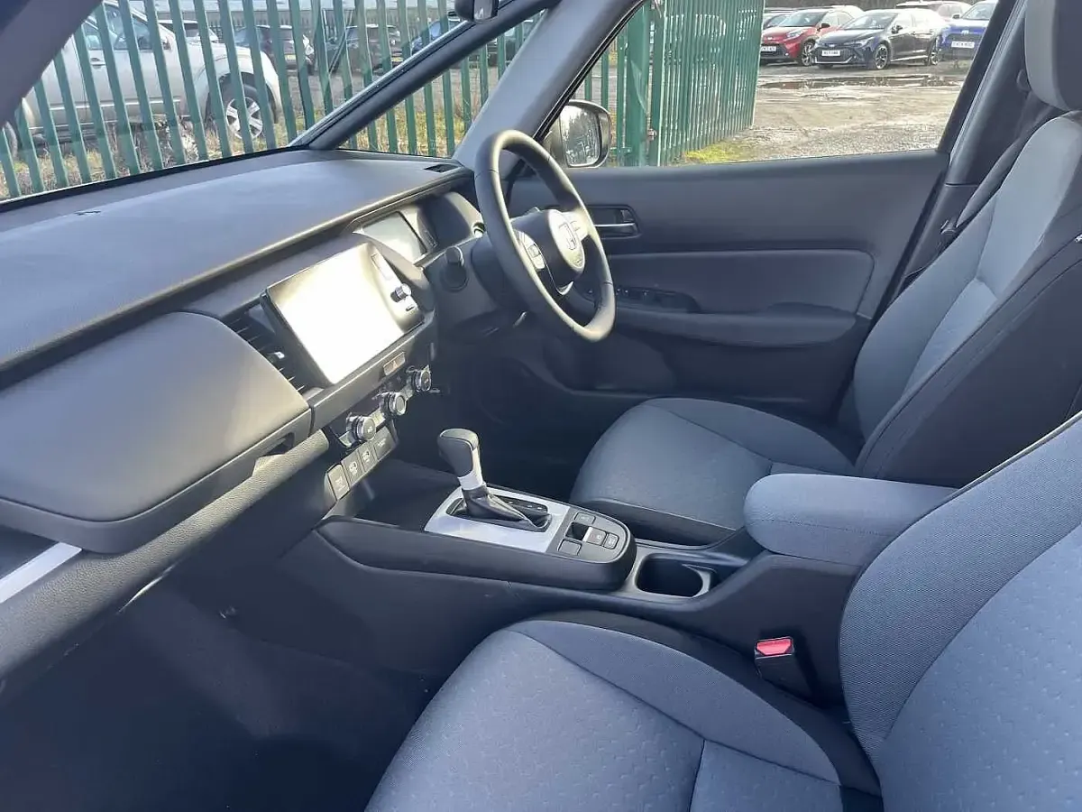 Used Honda Jazz Elegance 122 HP (89 kW) 2025 White Hatchback