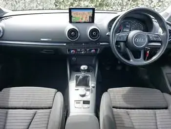 Usado Audi A3 Sport 116 HP (85 kW) 2017 Azul Sedan