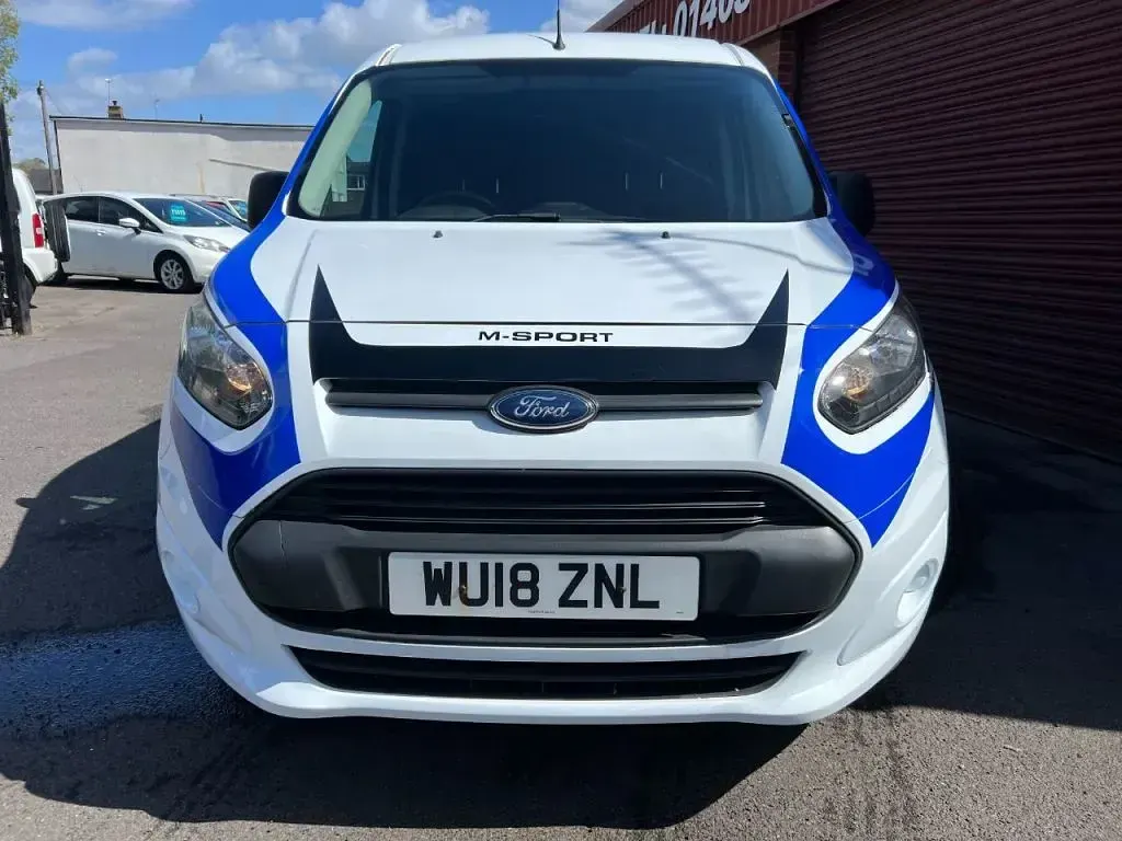 Used Ford Transit Connect 100 HP (73 kW) 2018 White MPV