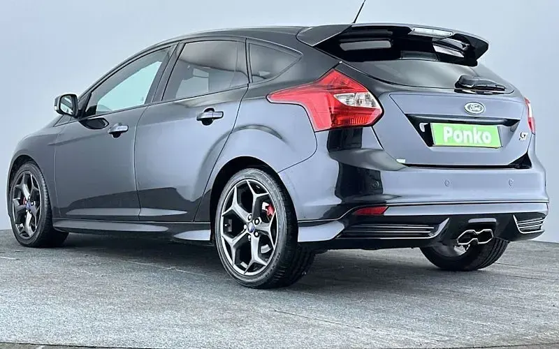 Used Ford Focus ST 250 HP (183 kW) 2014 Black Hatchback