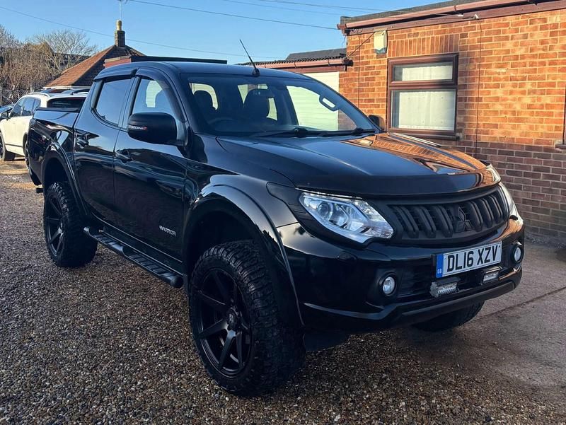Black Used 2016 Mitsubishi L200 Warrior Pickup | £17,000 (Fair price) - Image 1/4