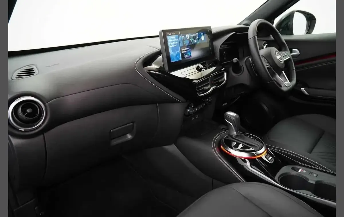 New Nissan Juke Tekna 114 HP (83 kW) 2026 Red SUV