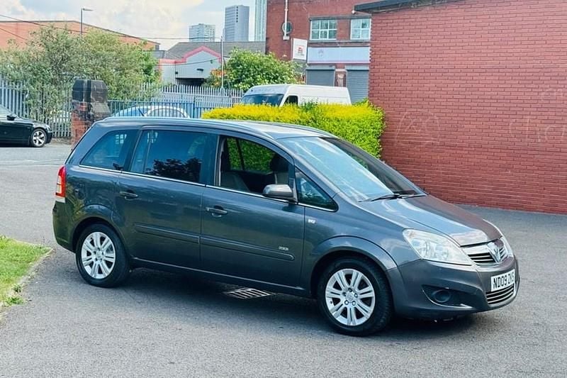Grey Used 2009 Vauxhall Zafira Design Edition MPV | £750 (Good price) - Image 1/1
