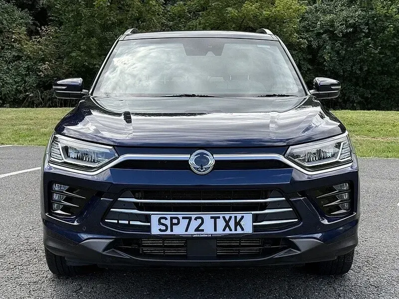 Used SsangYong Korando 136 HP (100 kW) 2022 Blue Estate