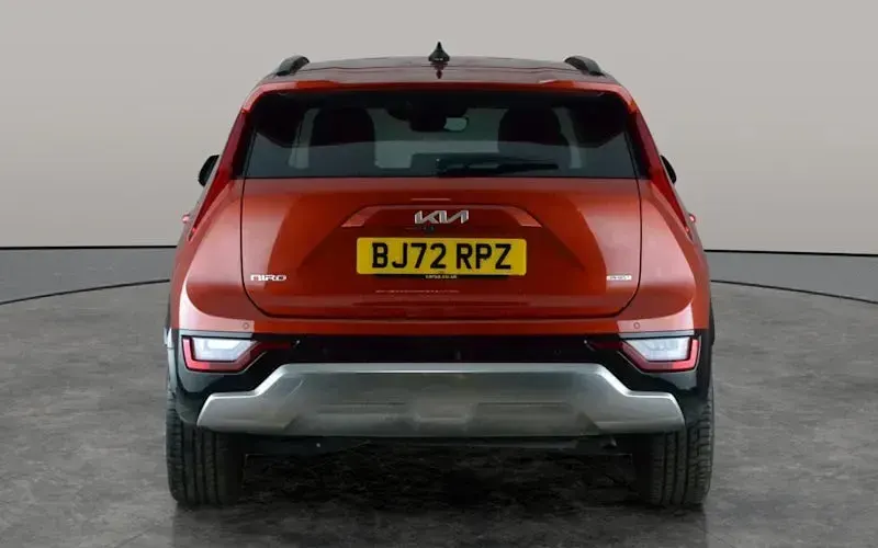 Used Kia Niro 182 HP (133 kW) 2023 Orange SUV