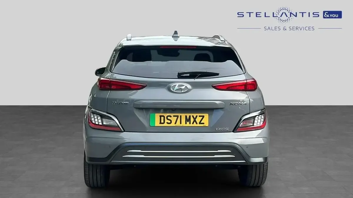 Used Hyundai Kona Premium 147 kW (201 HP) 2022 Grey SUV