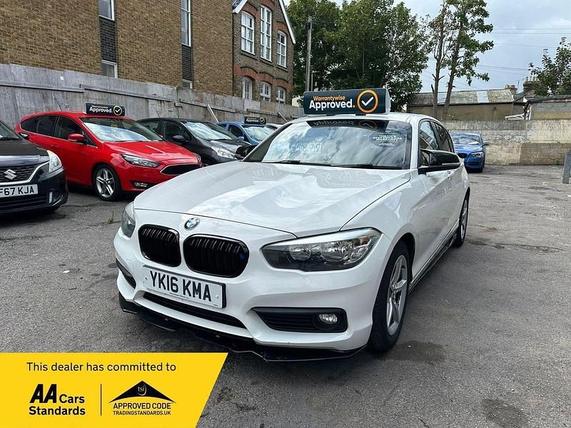 White Used 2016 BMW 116 Efficient Dynamics Hatchback | £5,899 (Fair price) - Image 1/4