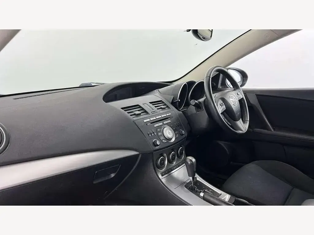 Used Mazda 3 2012 Red Hatchback