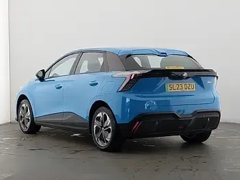 Used MG MG4 EV SE 149 kW (203 HP) 2023 Blue Hatchback