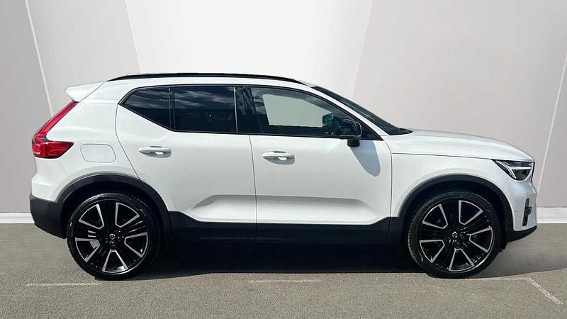 Used Volvo XC40 Ultra 161 HP (118 kW) 2025 SUV