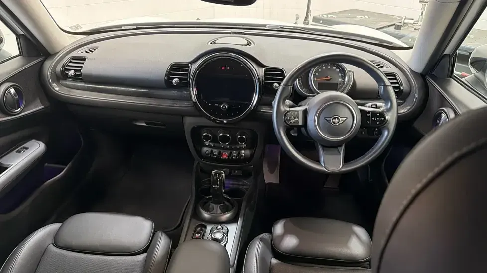 Used Mini Cooper Clubman Classic 134 HP (98 kW) 2023 White Estate