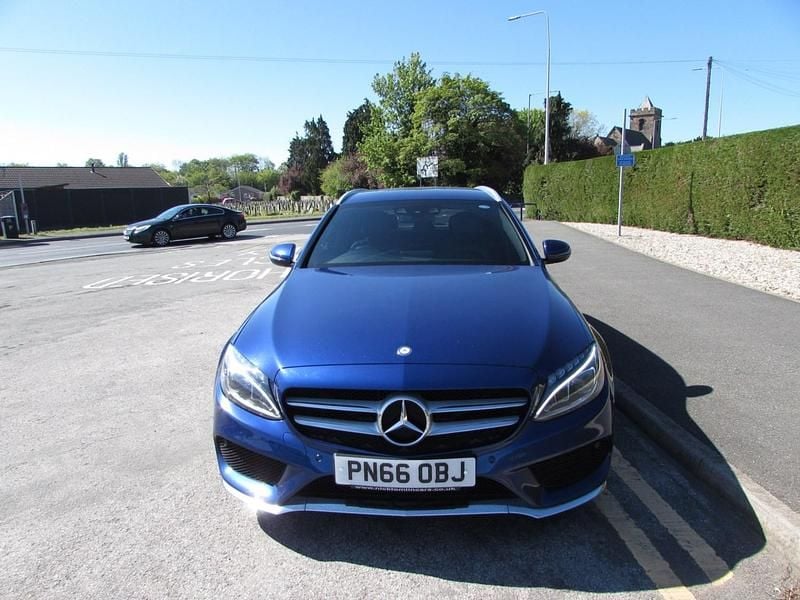 Begagnad Mercedes C220 AMG line 2016 Blå Kombi
