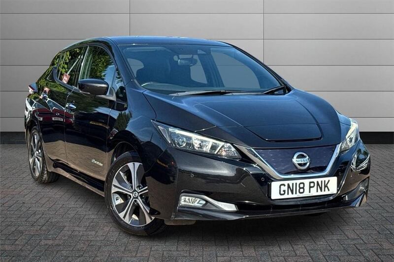 Black Used 2018 Nissan Leaf Hatchback | £7,491 (Good price) - Image 1/4