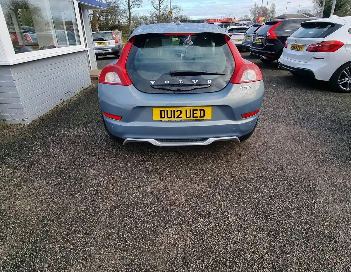 Used Volvo C30 SE Lux 115 HP (84 kW) 2012 Blue Hatchback