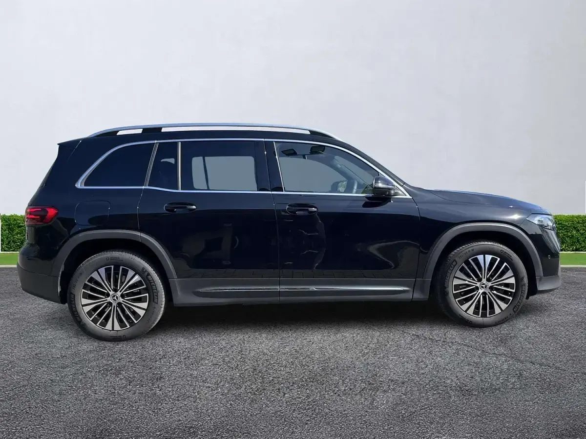 Used Mercedes EQB250+ Executive 139 kW (190 HP) 2025 Black SUV
