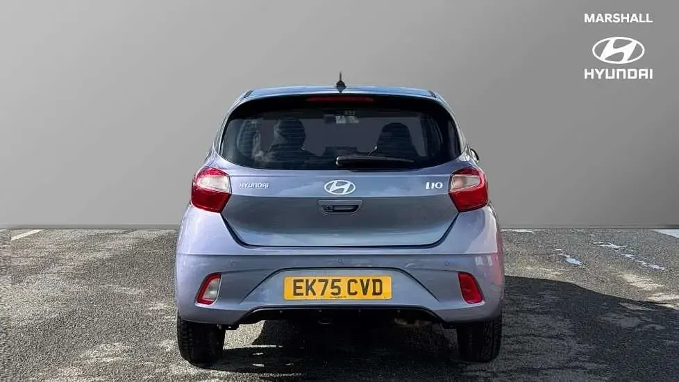 Gebraucht Hyundai i10 Advanced 63 PS (46 kW) 2025 Blau Kleinwagen