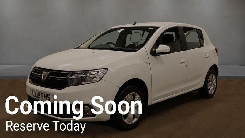 Used Dacia Sandero Comfort 90 HP (66 kW) 2018 White Hatchback