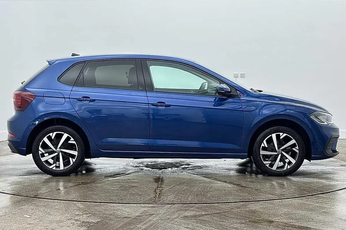 Used VW Polo Match 95 HP (69 kW) 2025 Blue Hatchback