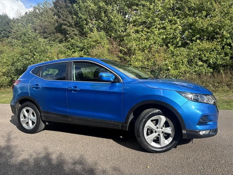 Blue Used 2018 Nissan Qashqai Acenta SUV | £9,995 (Fair price) - Image 1/4