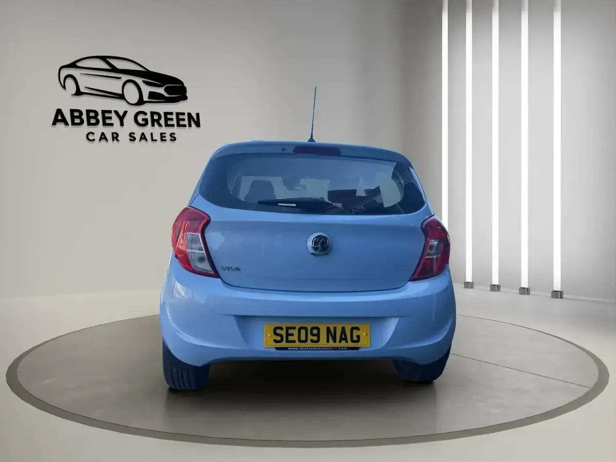 Second-hand Vauxhall Viva 75 CP (55 kW) 2016 Albastru Hatchback