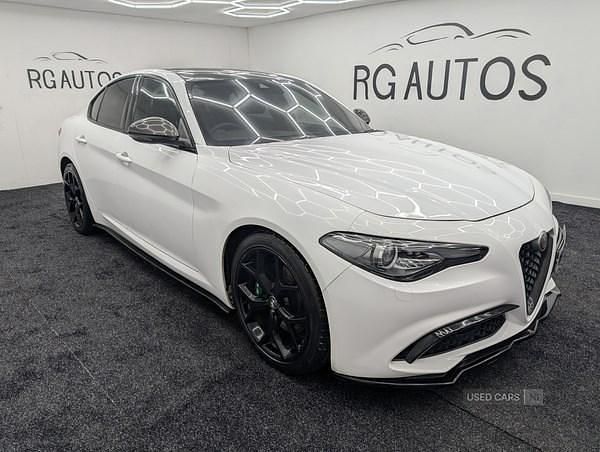 Used Alfa Romeo Giulia 280 HP (205 kW) 2019 White Sedan