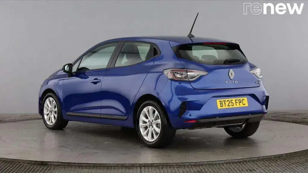 Used Renault Clio Evolution 143 HP (105 kW) 2025 Hatchback