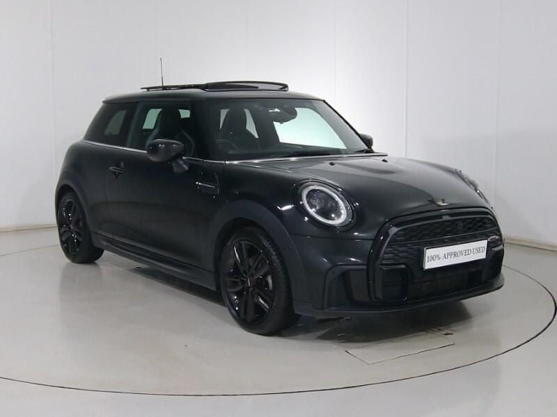 Black Used 2024 Mini Cooper Hatch Hatchback | £23,990 (Fair price) - Image 1/4