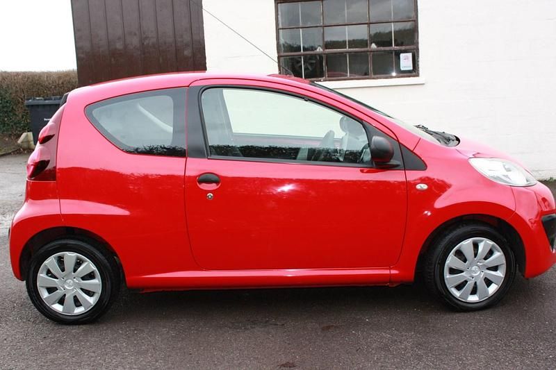 Used Peugeot 107 Access 2014 Red Hatchback
