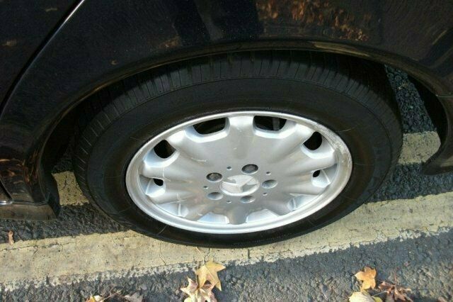 Used Mercedes E240 Avantgarde 177 HP (130 kW) 2003 Sedan