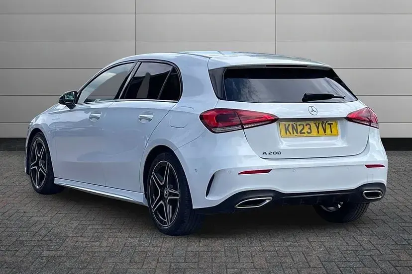 Used Mercedes A200 Executive 163 HP (119 kW) 2023 White Hatchback