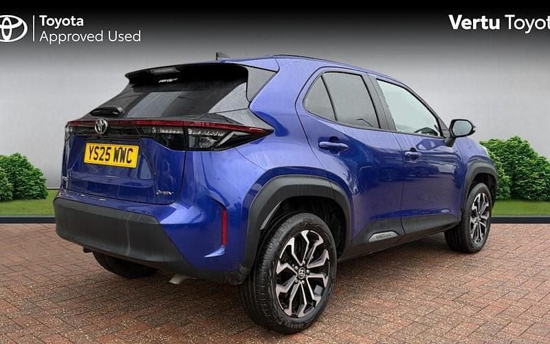 Used Toyota Yaris Hybrid Design 131 HP (96 kW) 2026 Estate