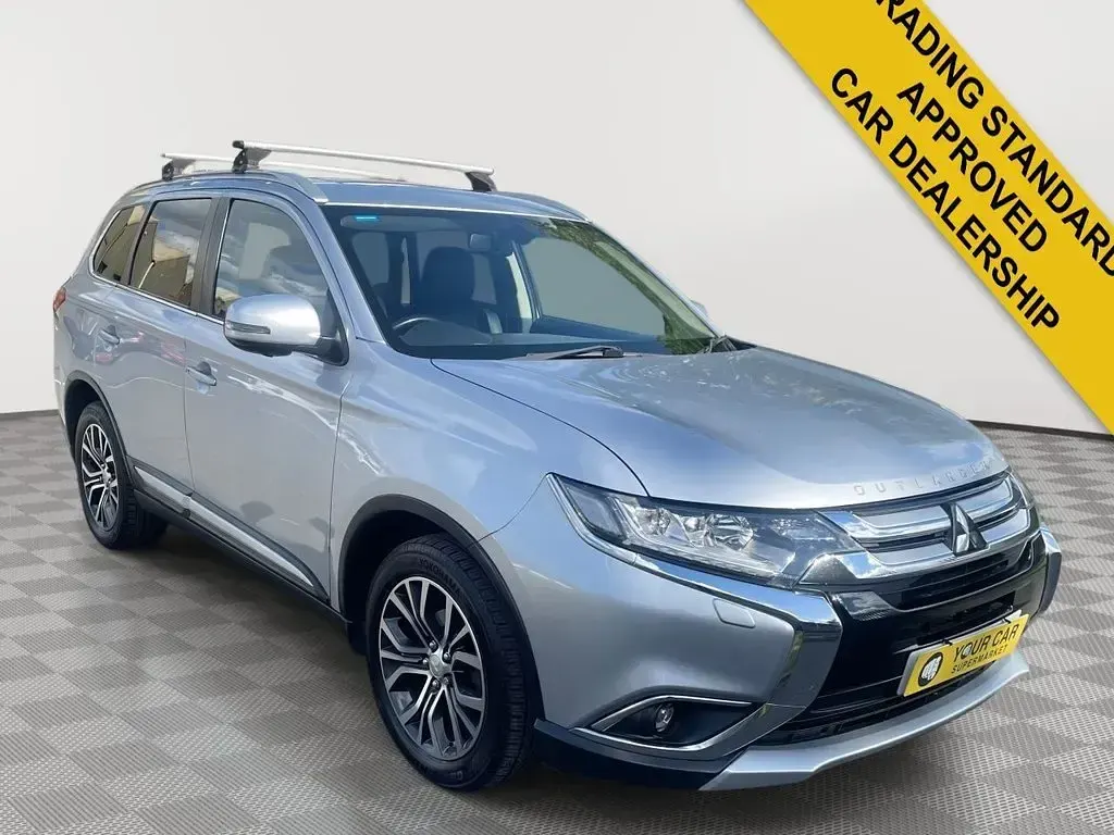 Used Mitsubishi Outlander 147 HP (108 kW) 2017 Silver SUV