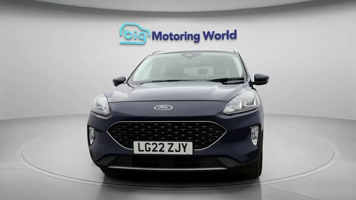 Used Ford Kuga Zetec 120 HP (88 kW) 2021 Blue SUV