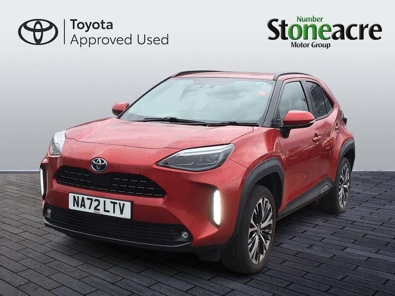 Used Toyota Yaris Hybrid 2022 Red Hatchback