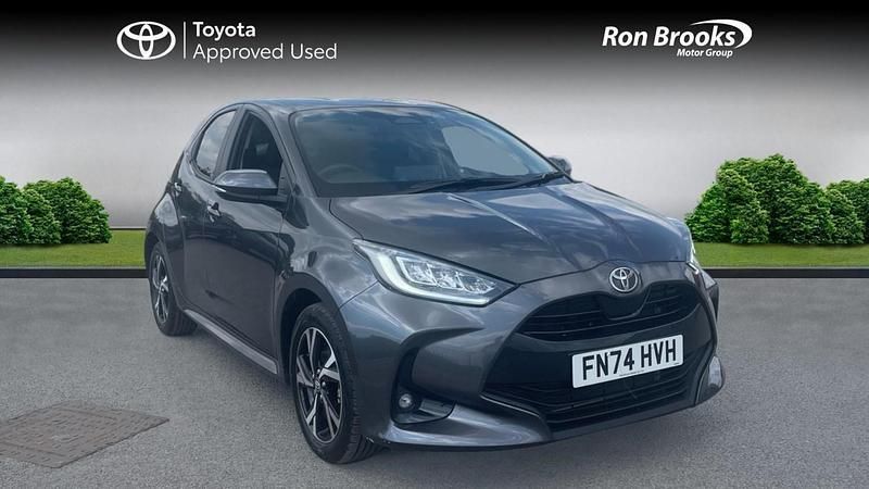 Grey Used 2024 Toyota Yaris Hybrid Design Hatchback | £19,797 (Fair price) - Image 1/4
