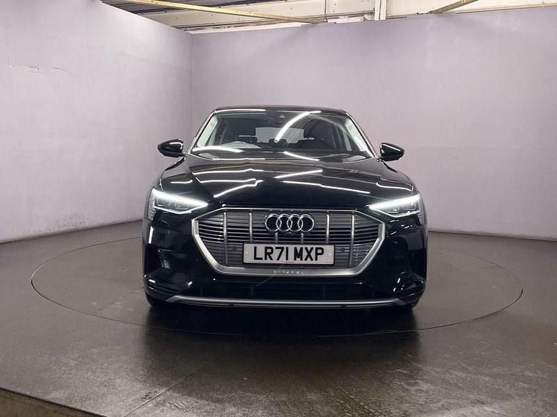 Używany Audi e-tron Advanced 230 kW (313 KM) 2021 Czarny SUV