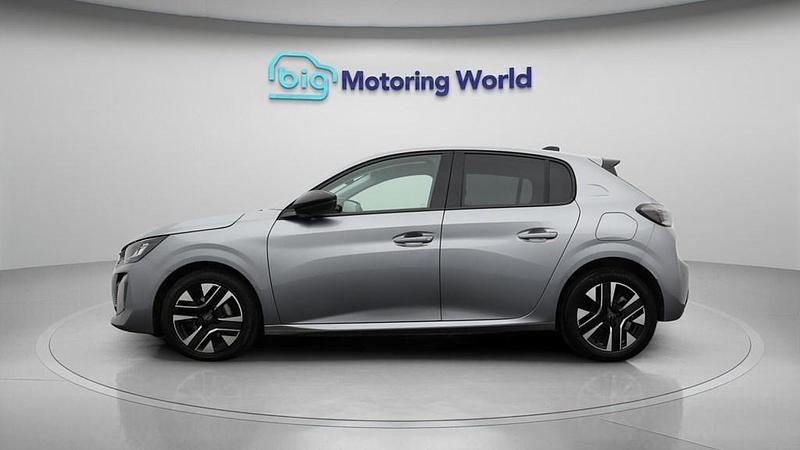 Used Peugeot 208 Allure 100 HP (73 kW) 2024 Grey Hatchback