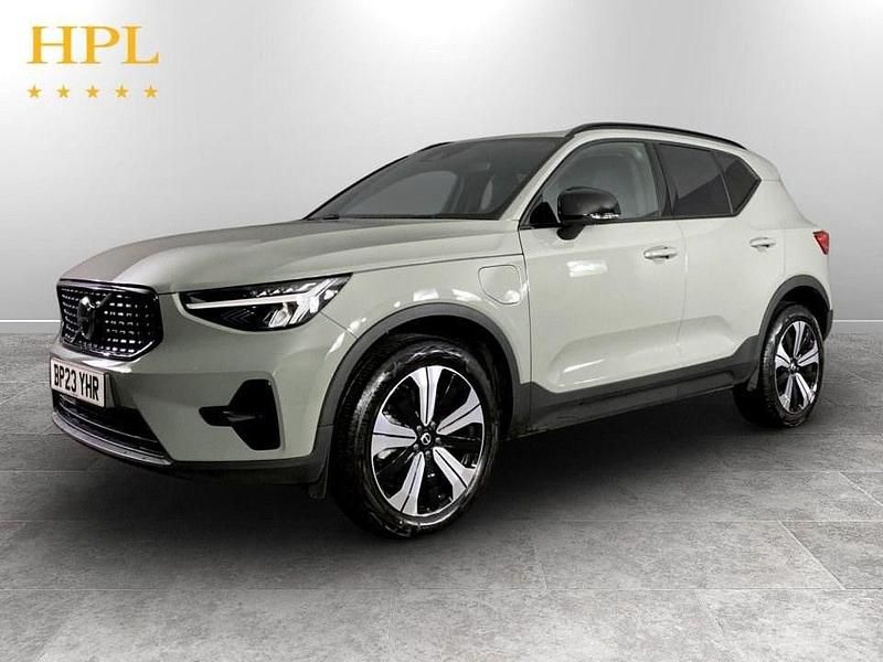 Used Volvo XC40 Plus 211 HP (155 kW) 2023 Green SUV