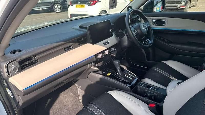 Used Honda HR-V Advance 131 HP (96 kW) 2024 White SUV