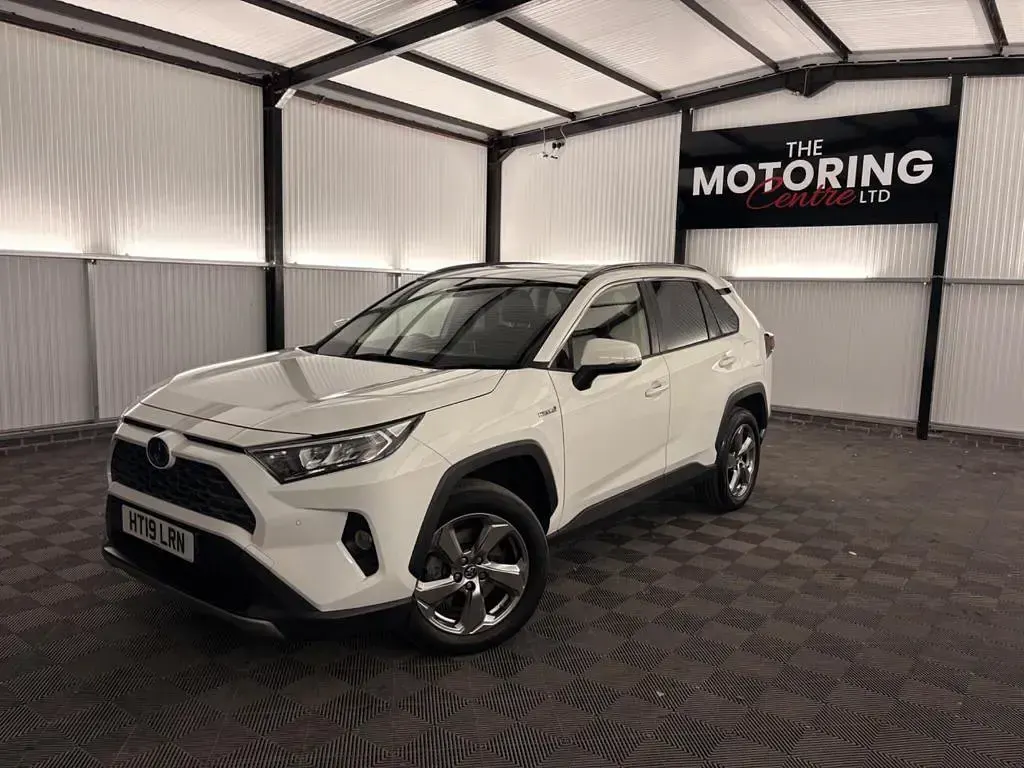 Used Toyota RAV4 Hybrid Design 2019 White SUV