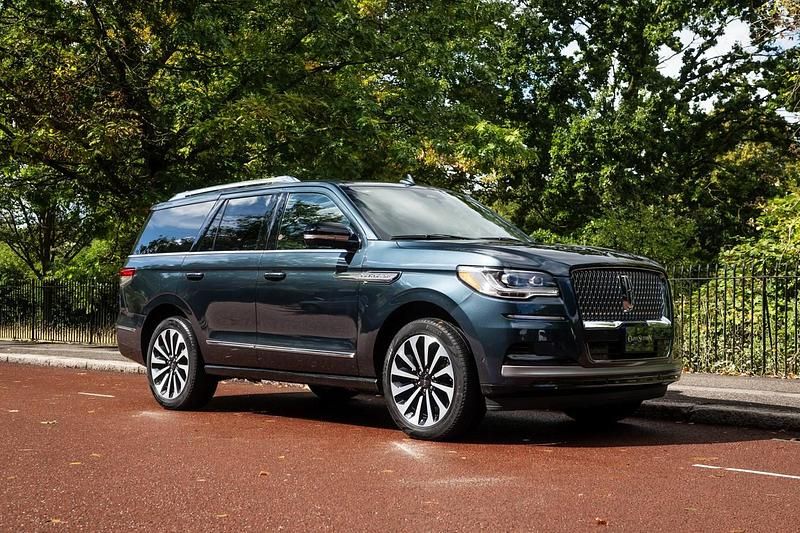 Used Lincoln Navigator 2024 Blue SUV