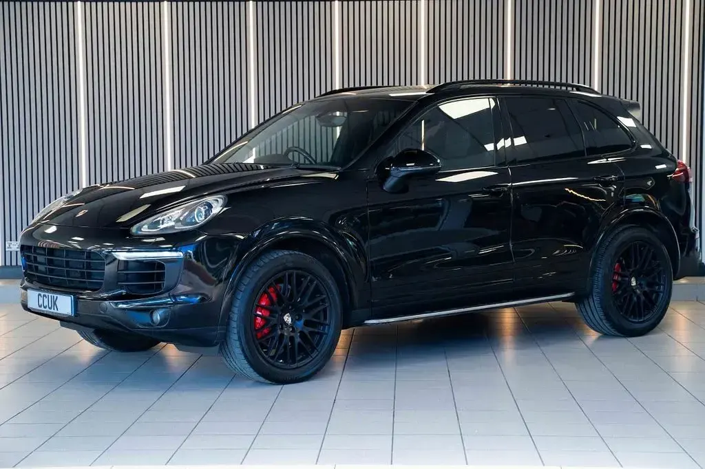 Used Porsche Cayenne Platinum Edition 262 HP (192 kW) 2017 Black SUV