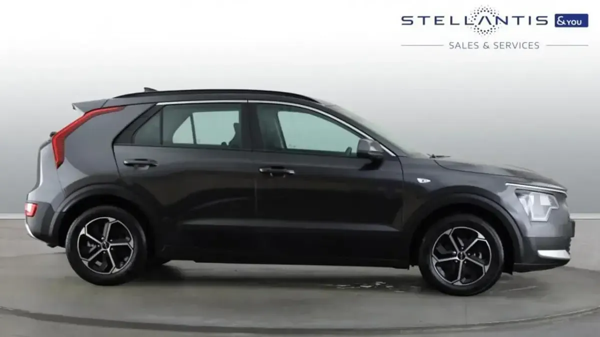New Kia Niro 127 HP (93 kW) 2025 Grey SUV